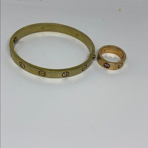 Set bracelet and ring fine costume jewelry